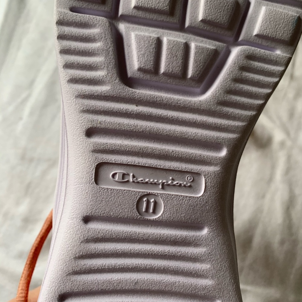 champion running shoes/ salmon pink